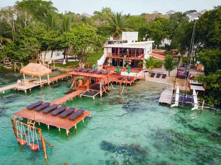 12 Hoteles Frente A La Laguna Bacalar