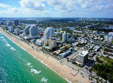 Where is the best area to stay in Fort Lauderdale, Florida?
