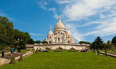 Where are the best areas to stay in Paris, France?